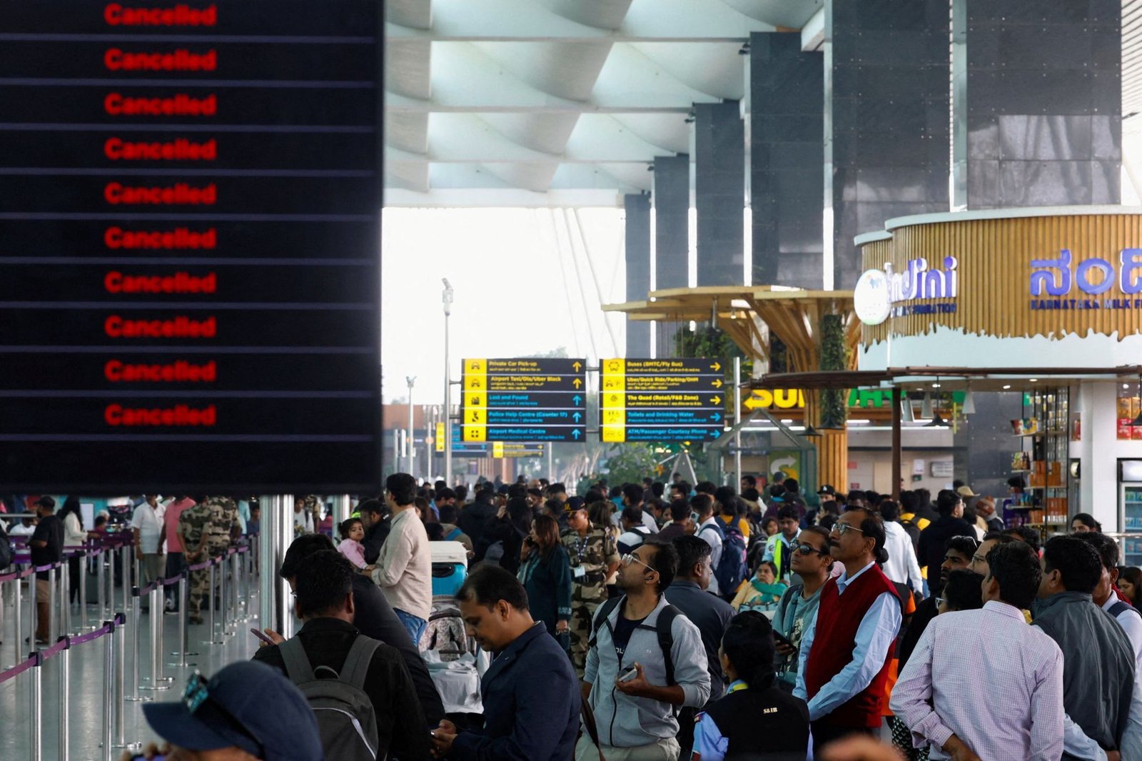 India faces mass air travel crisis