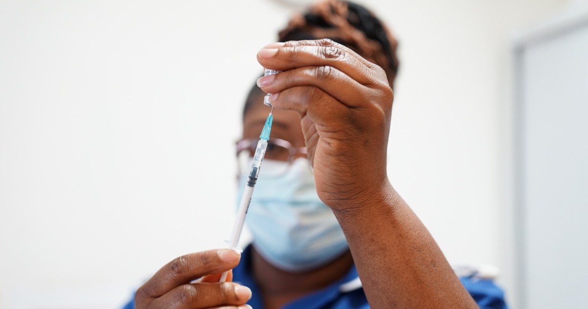 Covid Shots May Get FDA’s Strongest Warning