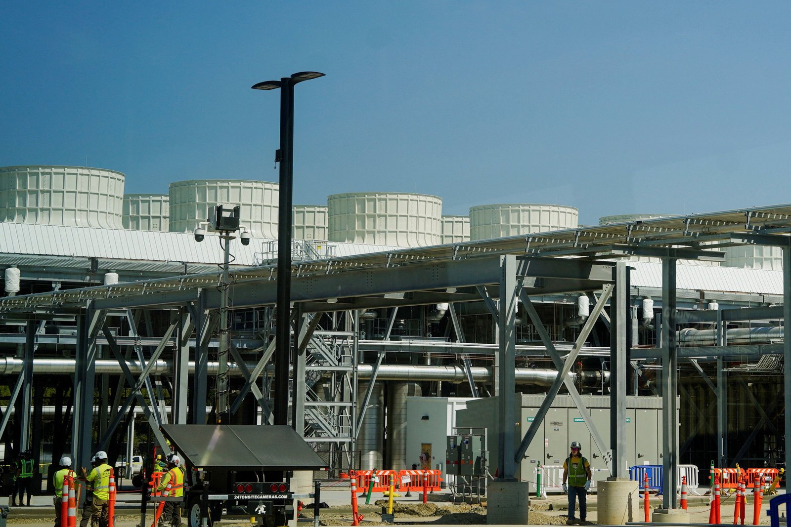 Data centers hit by power delays, equipment shortages