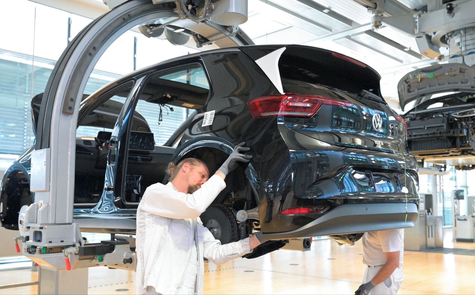 France, Germany are hatching plans to revive auto industry