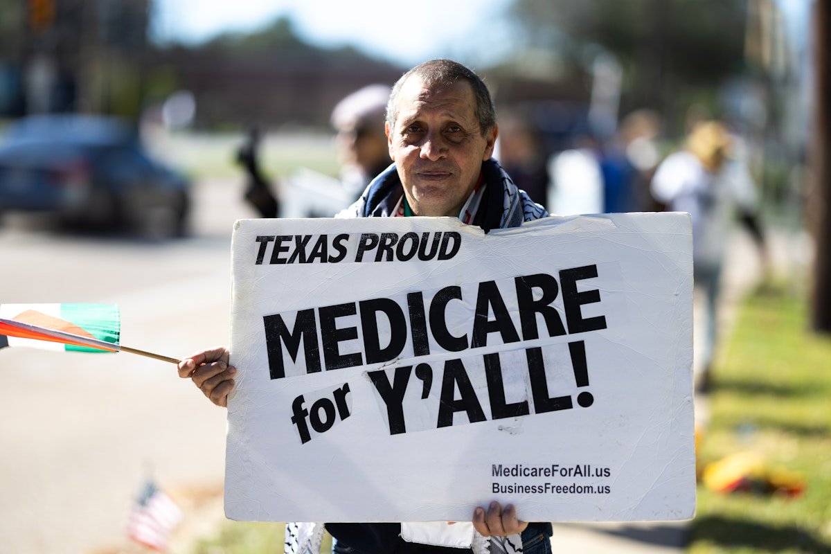 Poll: Swing Voters Want Progressive Populism