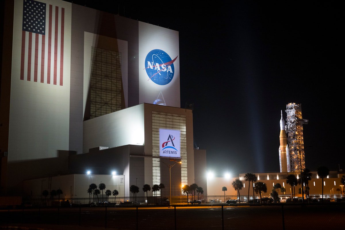 Trump Declares Moon Base a Priority—as Everything Else Falls Apart