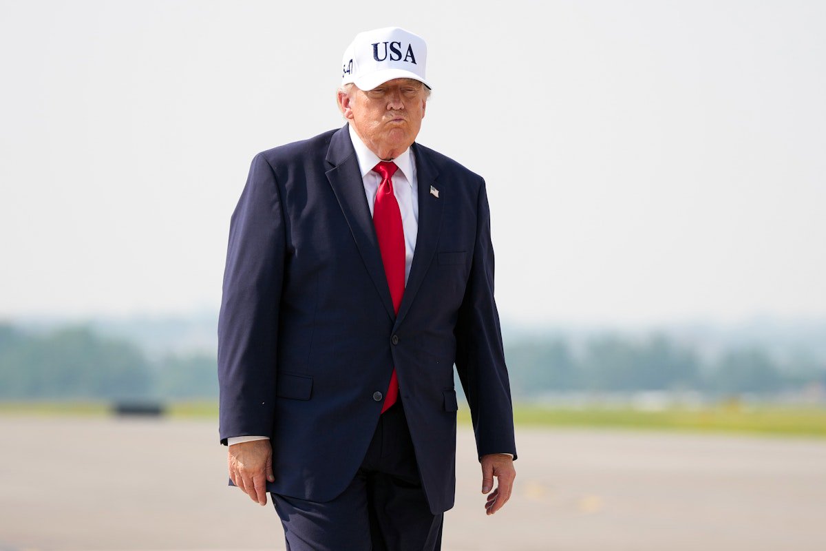 Trump Hypes Tech Company Right After Buying Stock in It
