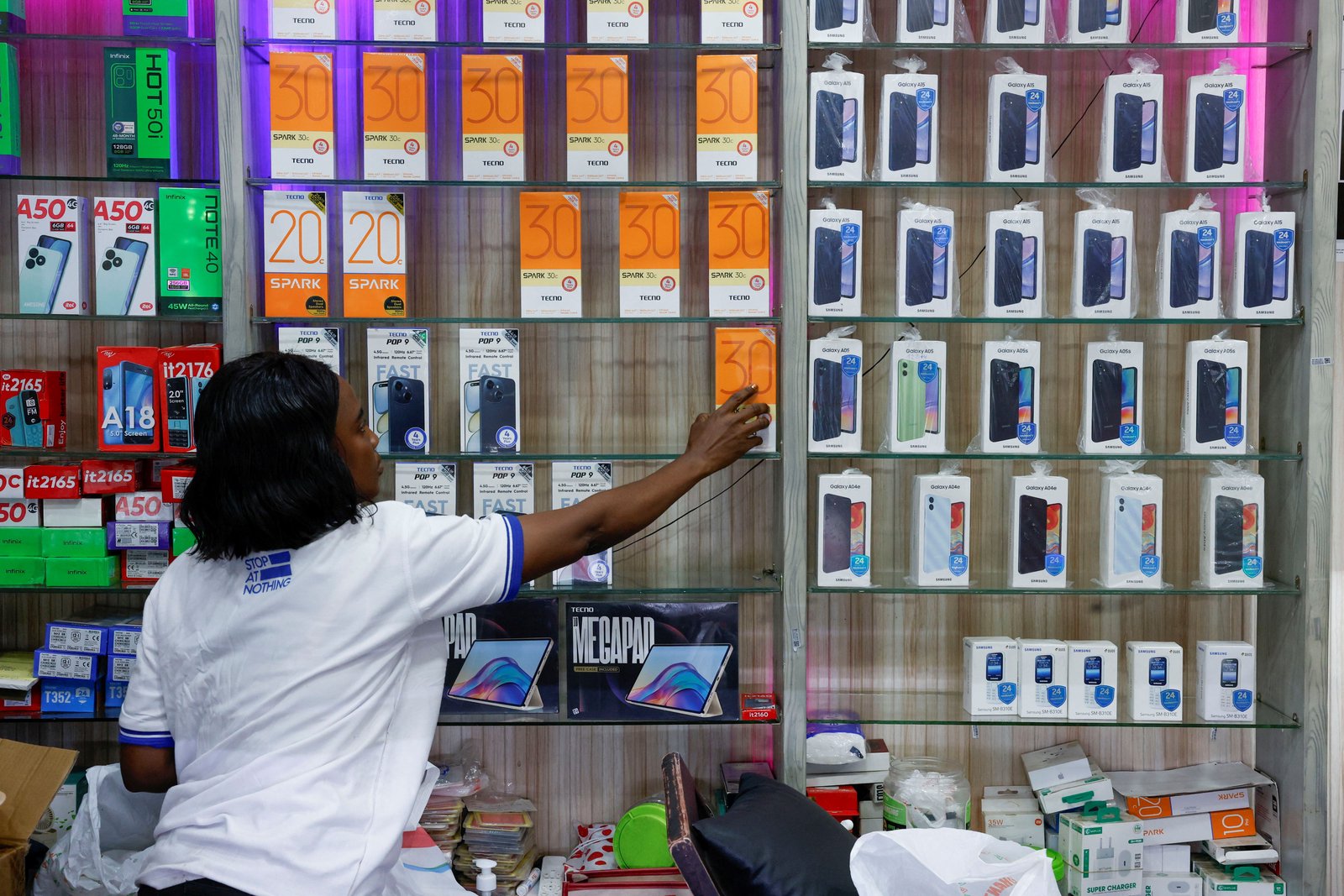 Africa’s push for a $40 smartphone and the lessons from China