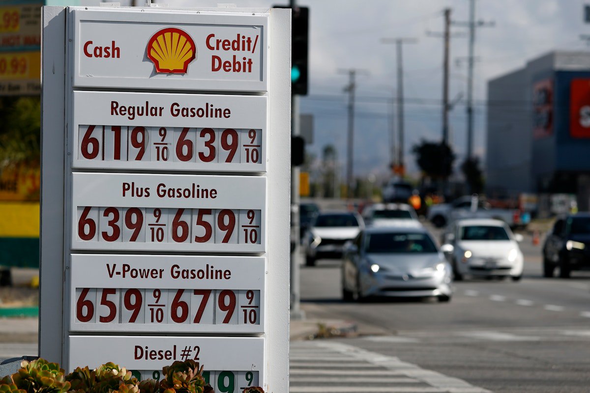Trump Wants to Suspend Gas Tax as Peace Deal Seems Nowhere in Sight