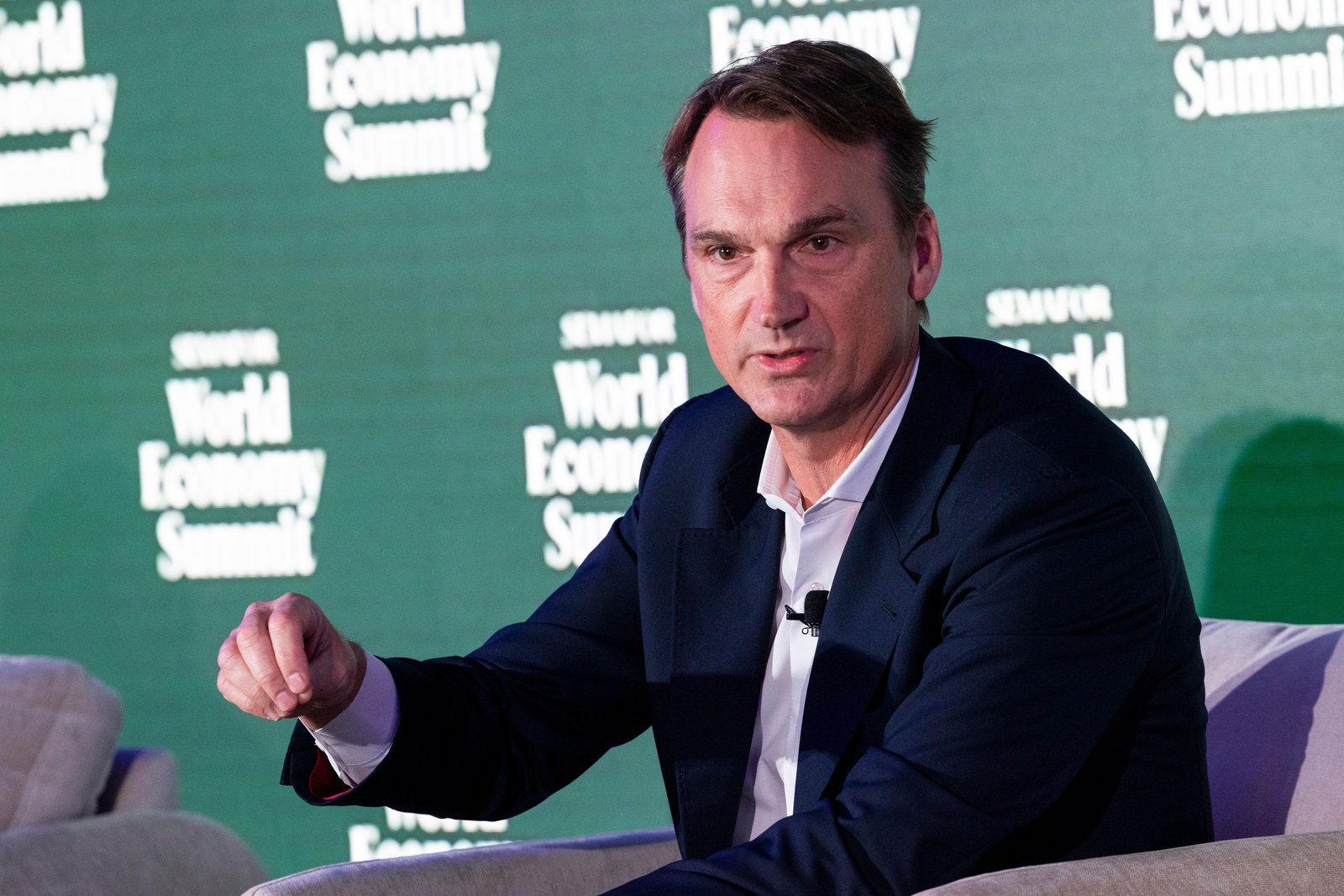 Zelle goes international, with a wary eye on tokenized competitors