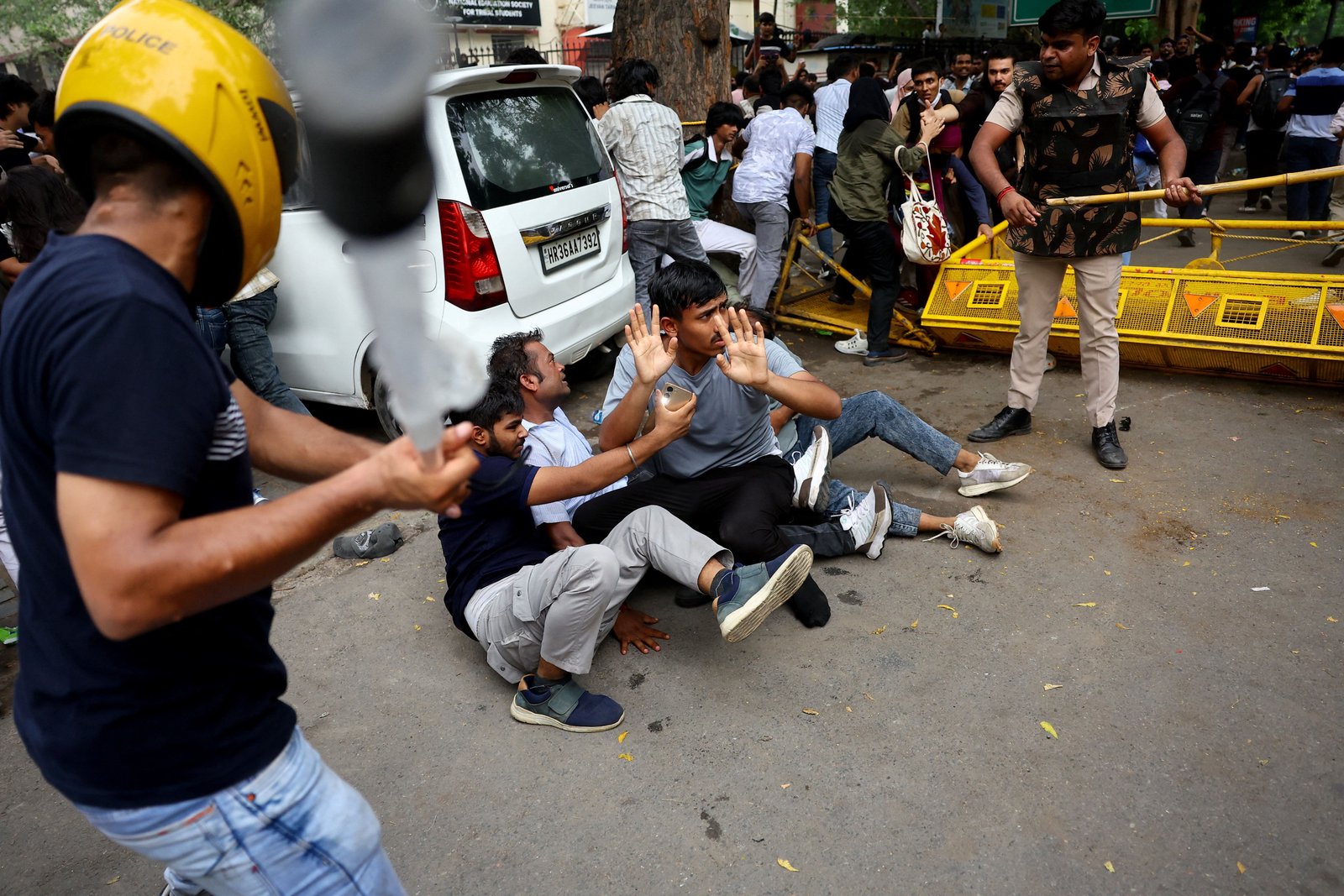 Police clash with demonstrators as Indian education protests intensify