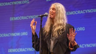 Patti Smith Remembers Rachel Corrie, Sings "Peaceable Kingdom" at DN!'s 30th Anniversary Event