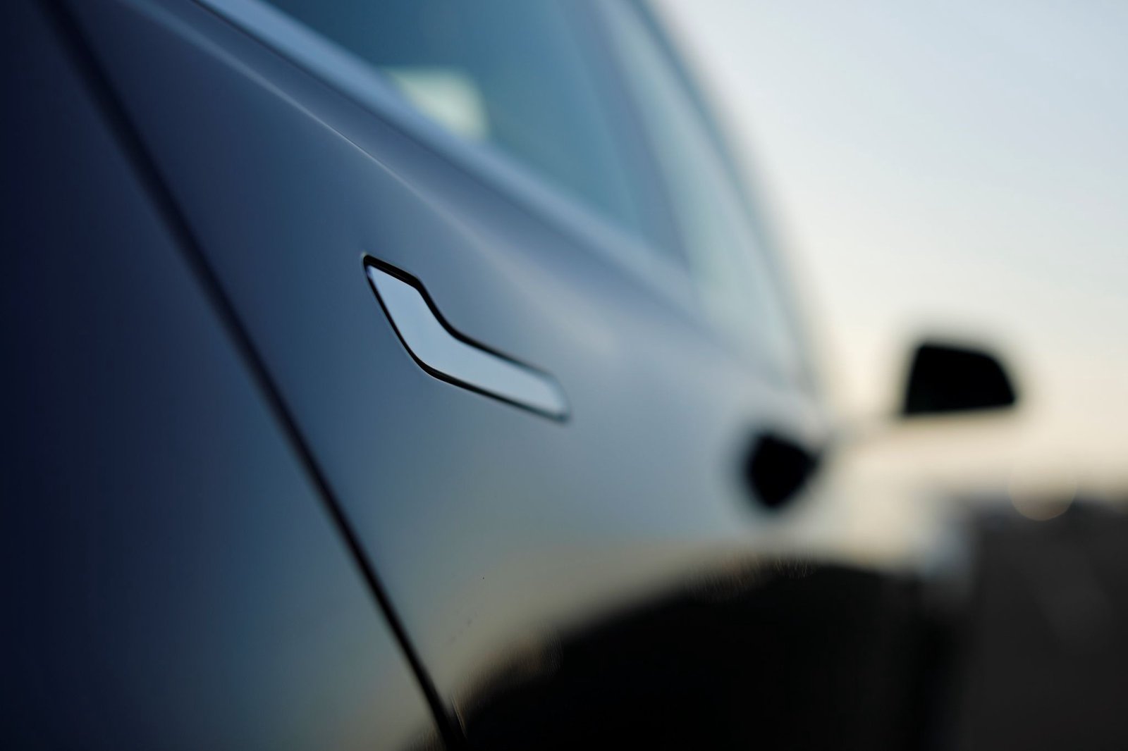 US moves to regulate hidden car handles
