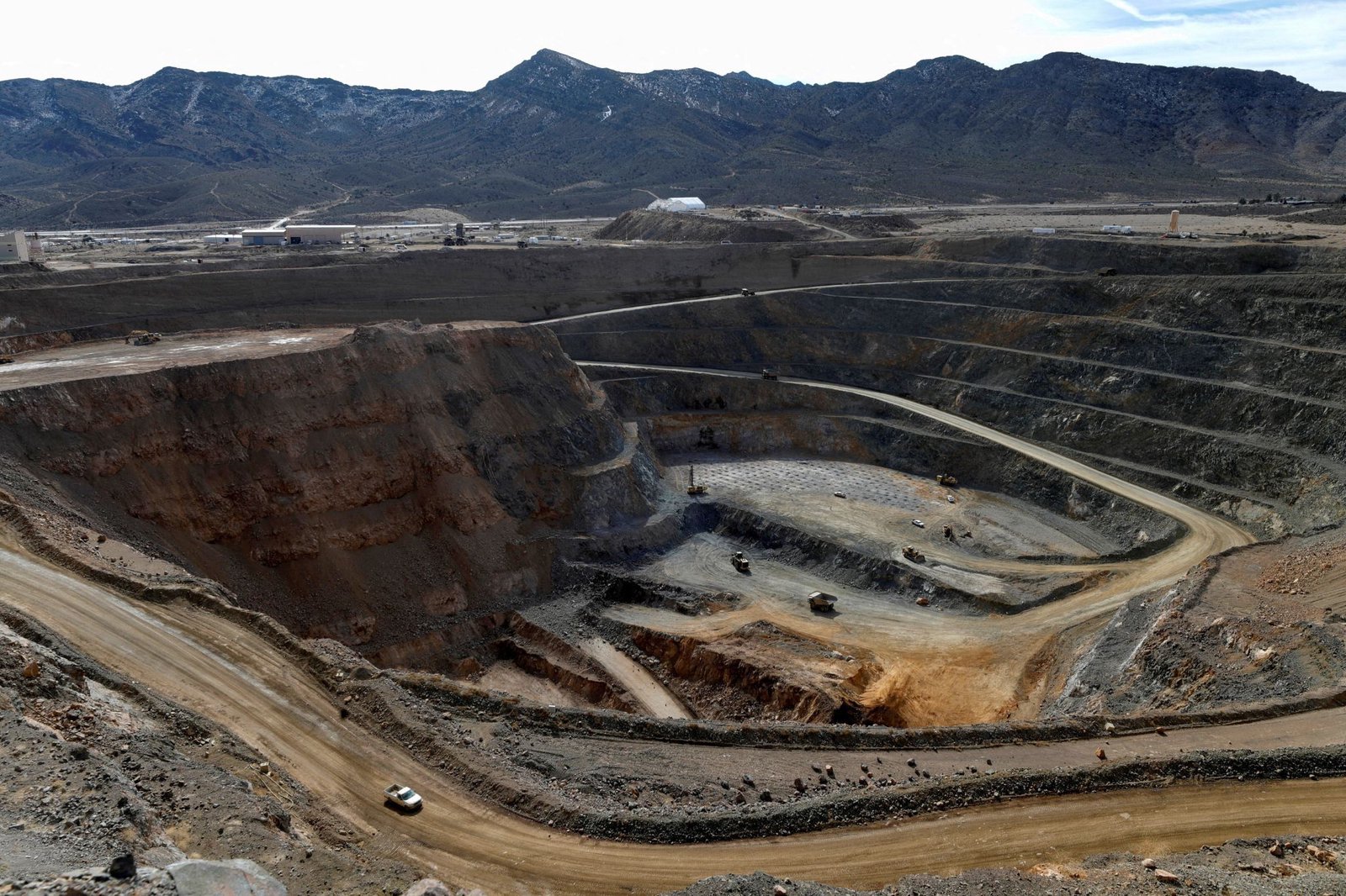 US, China ramp up mineral investments