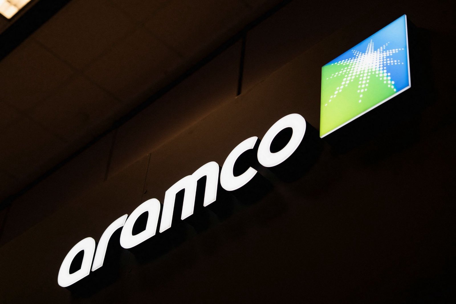 Aramco profit rises 33% on higher oil prices