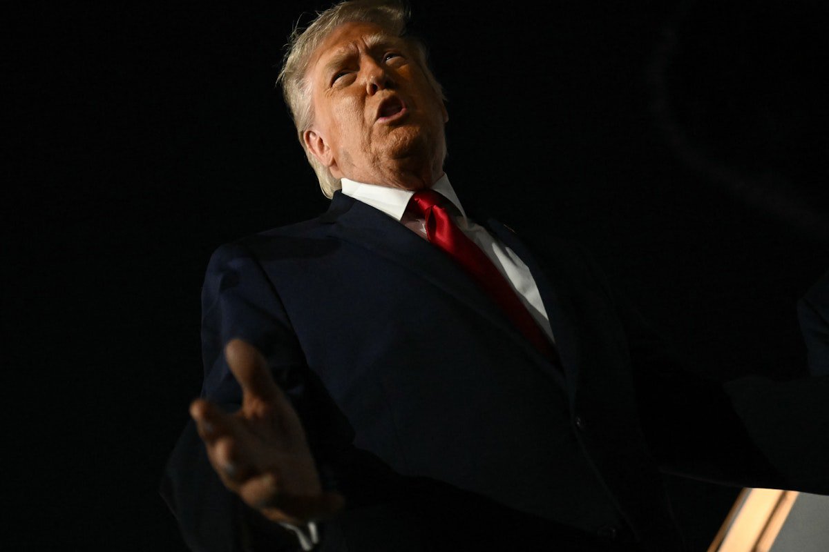 Trump Fumes Over NYT Report Exposing His Team’s Epstein Meltdown