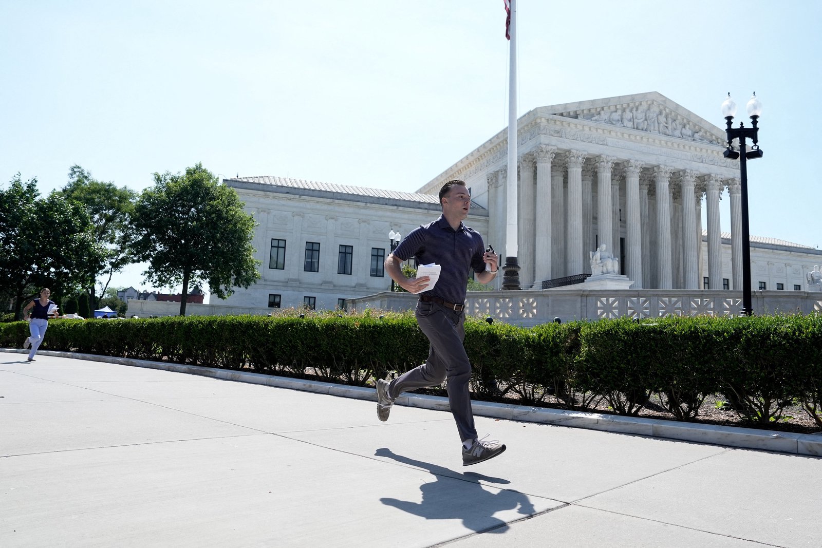 Supreme Court strikes down caps on coordinated campaign donations