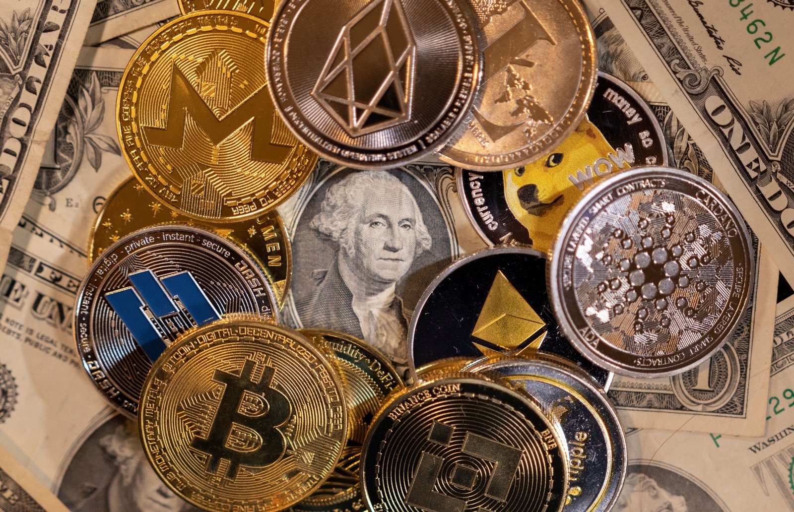 Pro-crypto group launches midterms offensive