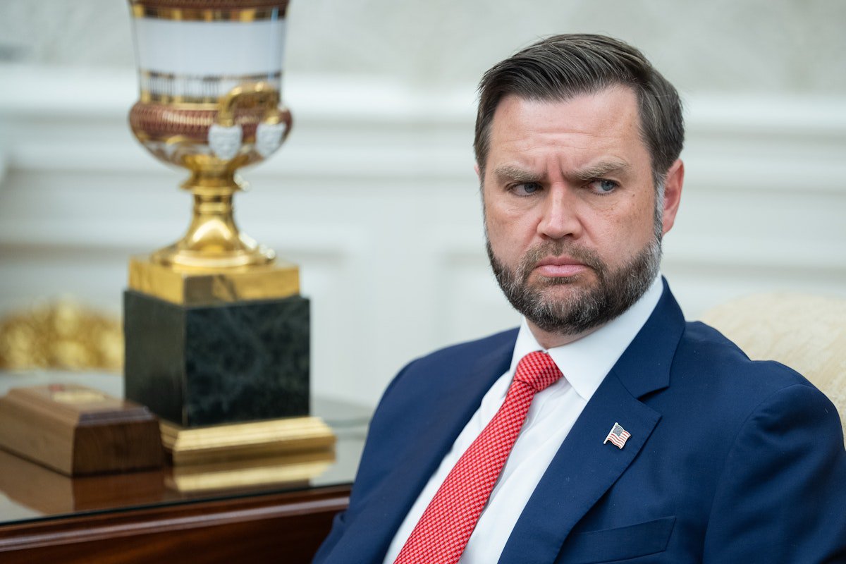 Secret Service Agent Put on Leave for Alleged Leaks About JD Vance