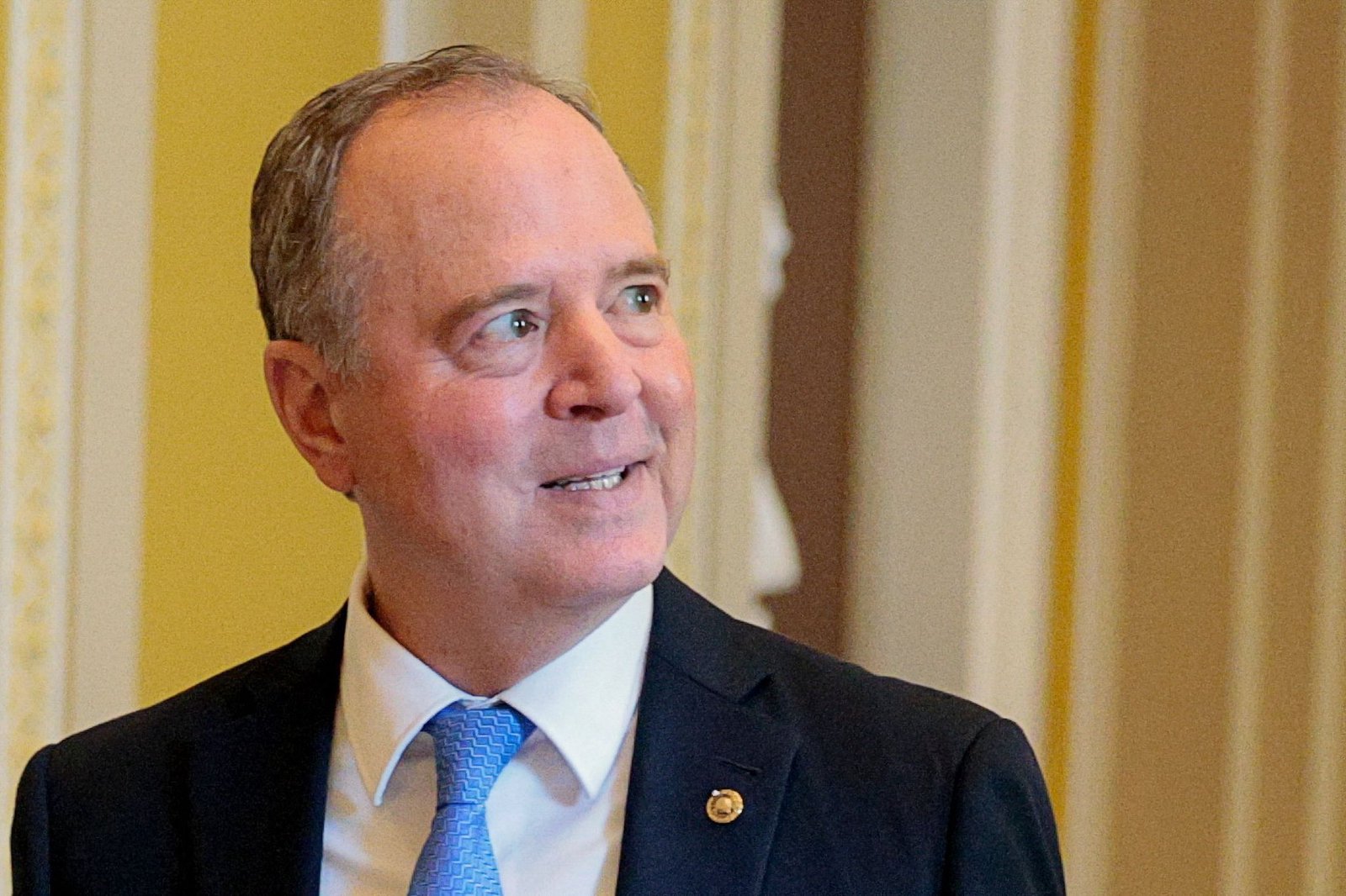 Senate Democrat’s new bills would restrict AI-powered ads and paid influencers