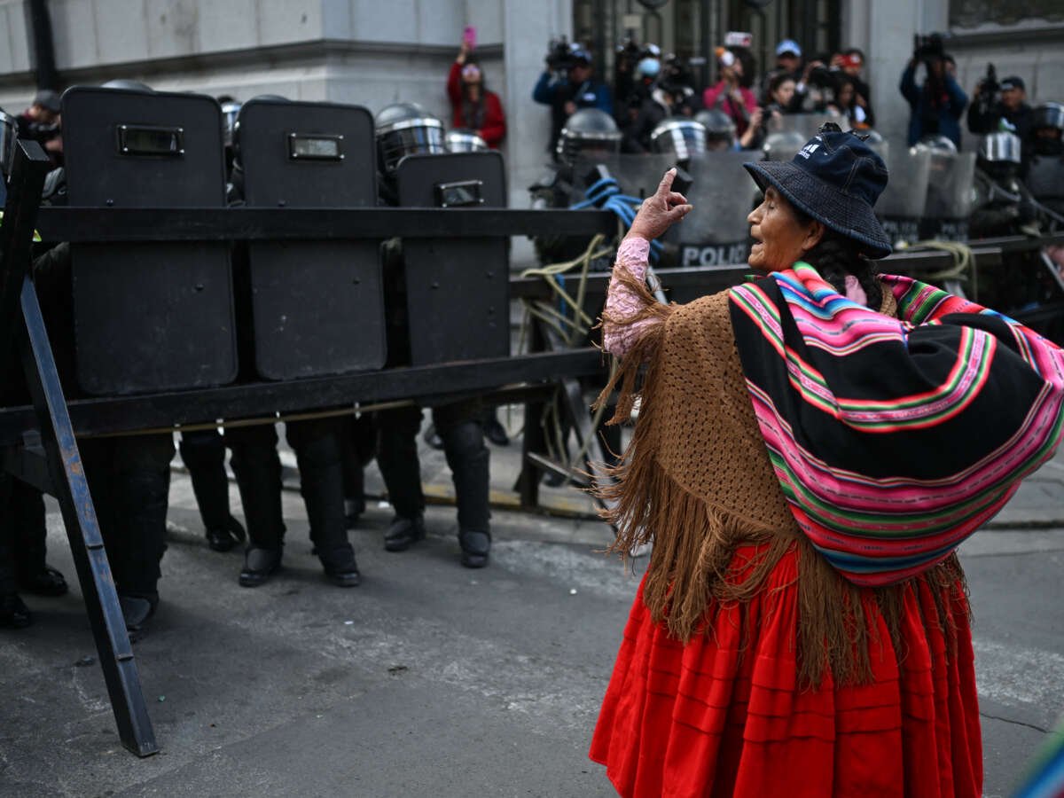 Workers, Students, Indigenous Movements Shut Down Bolivia in Popular Rebellion