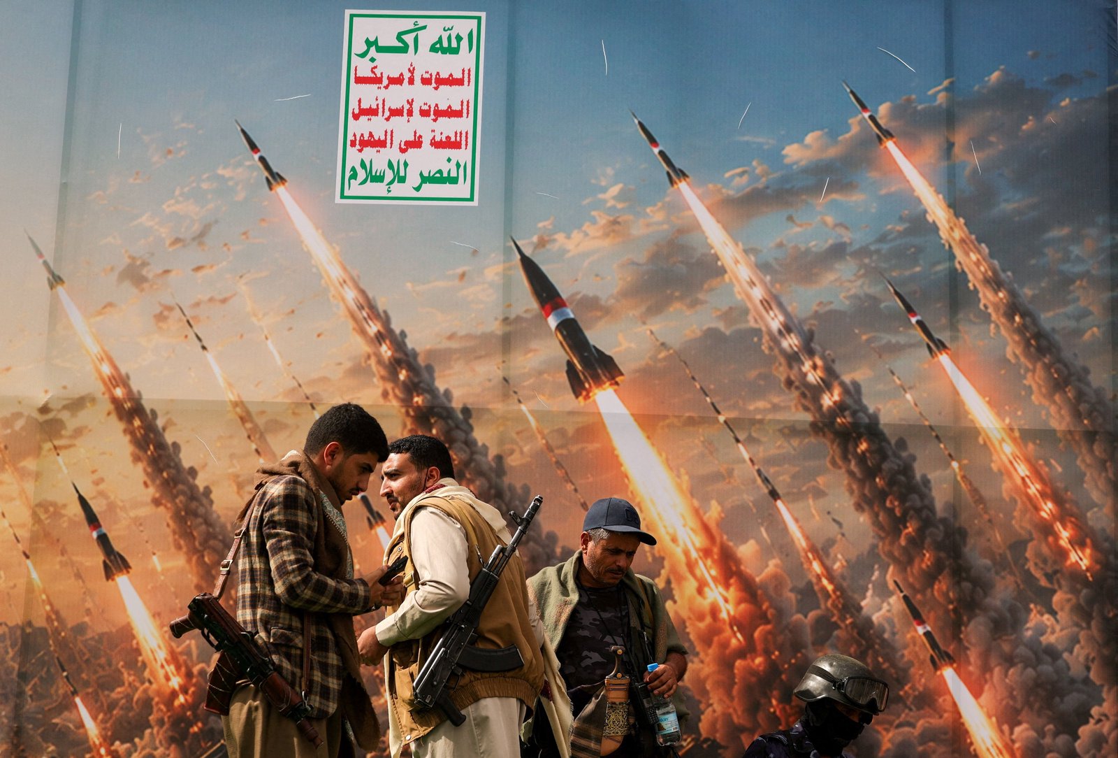 Houthis claim strikes on Saudi refinery
