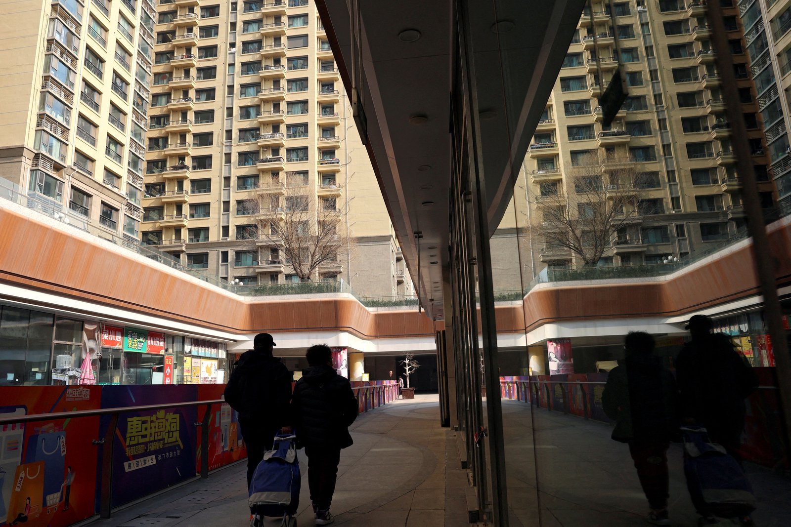 China looks for signs of optimism in its housing market