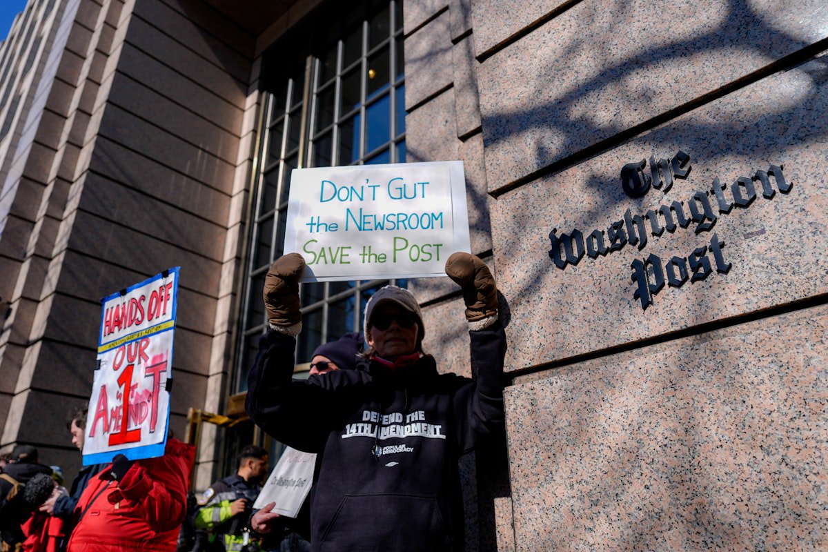 The Decay of American Journalism in a Disinformation Age