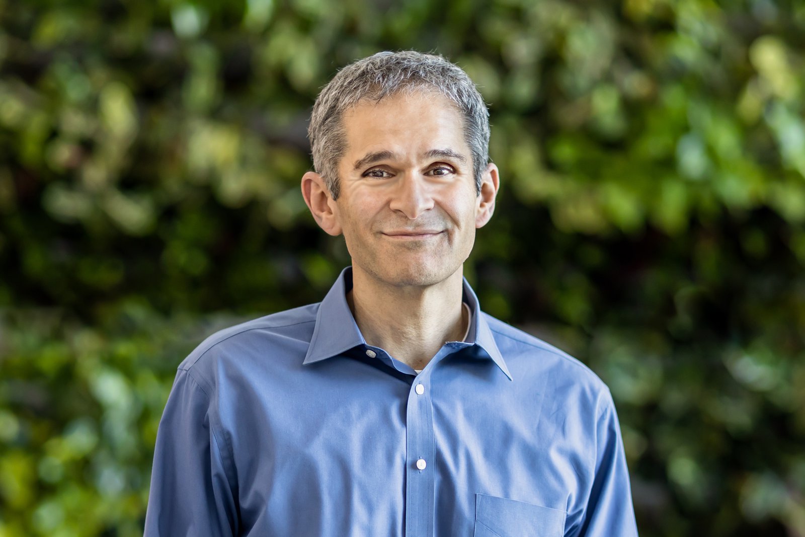 Google names new chief of AI infrastructure buildout