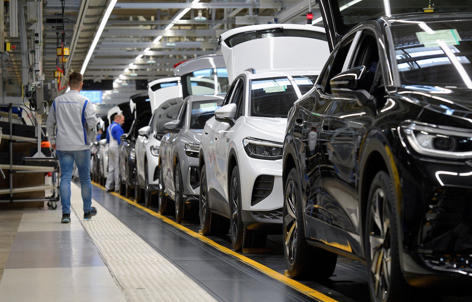 Volkswagen announces record job cuts amid China pressure