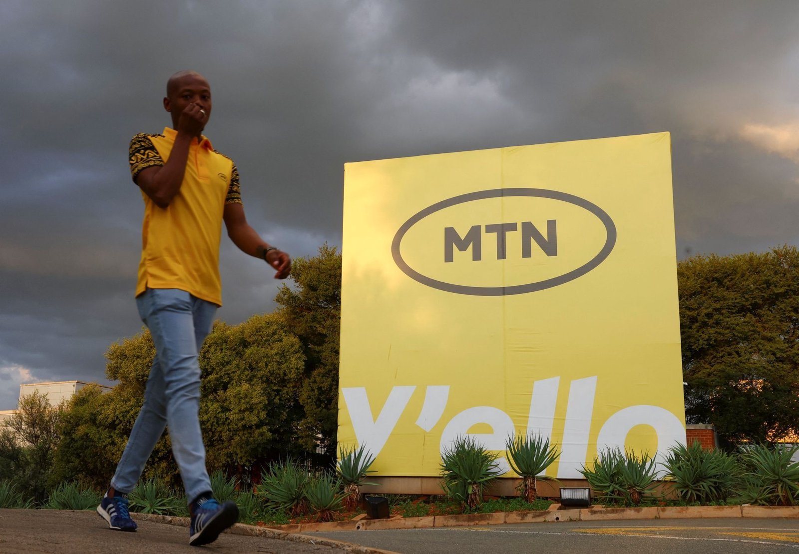 South African telecoms giant MTN acquires IHS Towers