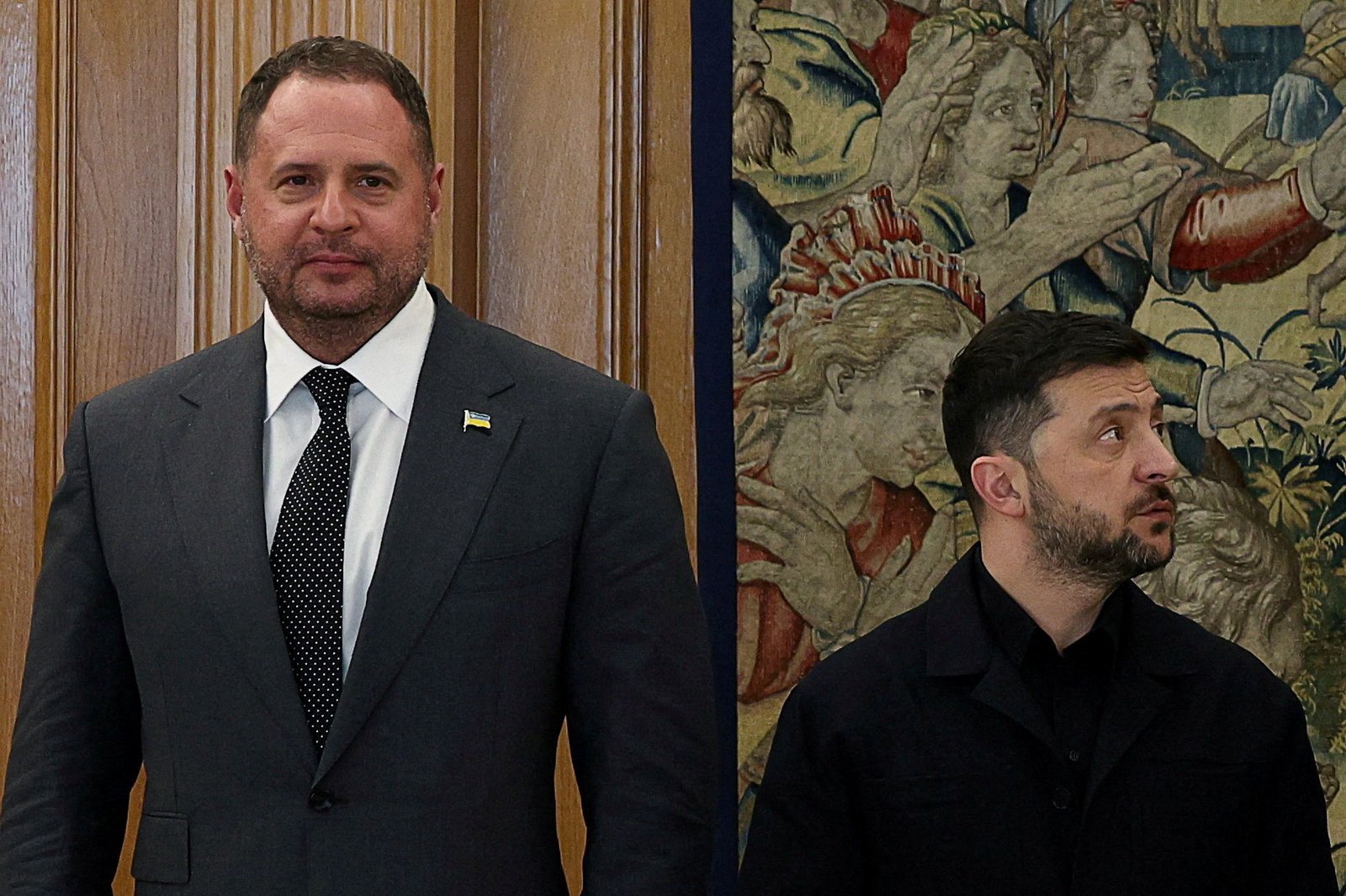 Zelenskyy’s powerful chief of staff resigns amid corruption probe