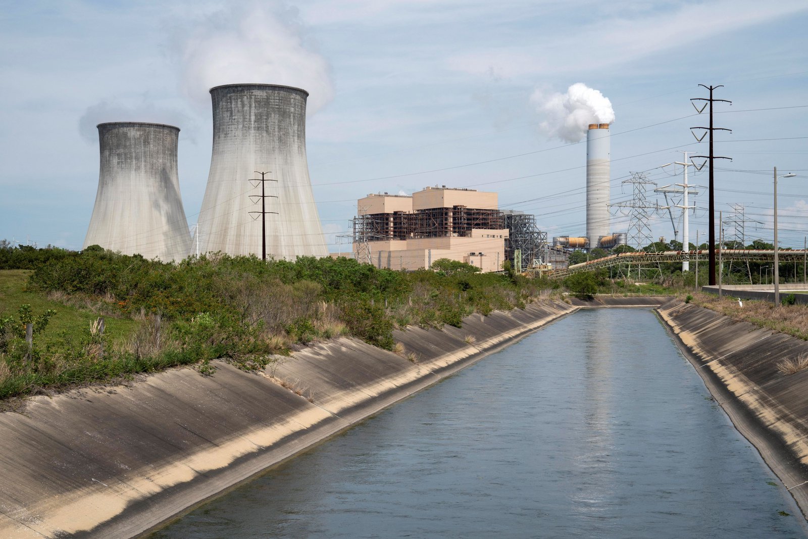 US emissions reductions fall short of Biden-era goals