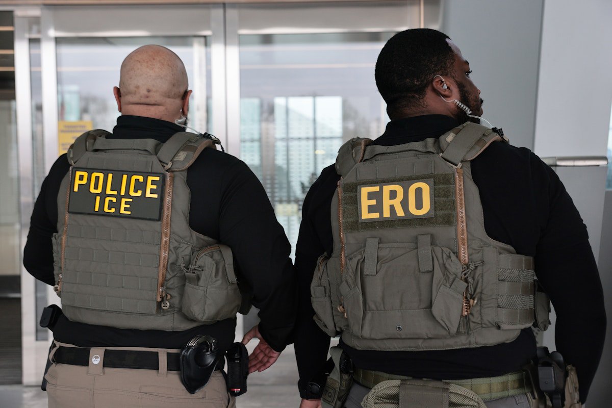 People Are Calling 911—Only to End Up in ICE’s Clutches