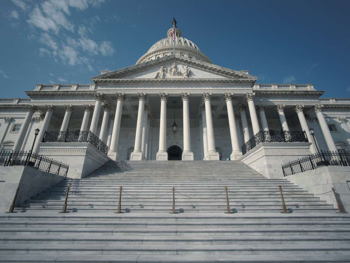 Capitol Police Arrest Air Force Major During Impeachment Protest Against Trump