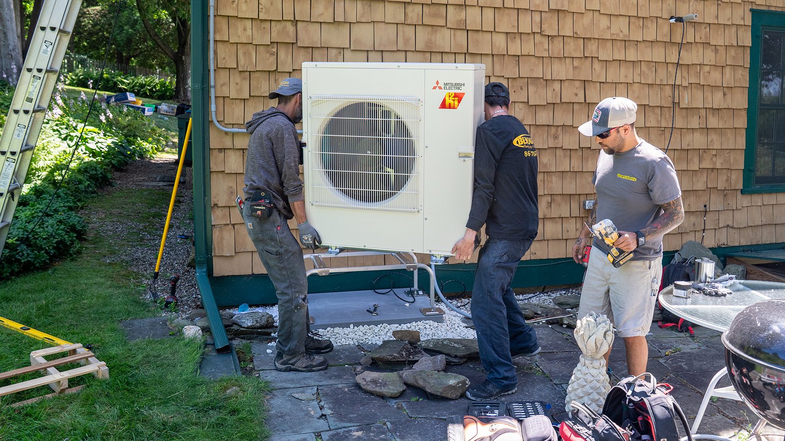 Want a Deal on a Heat Pump? Team up With Your Neighbors.