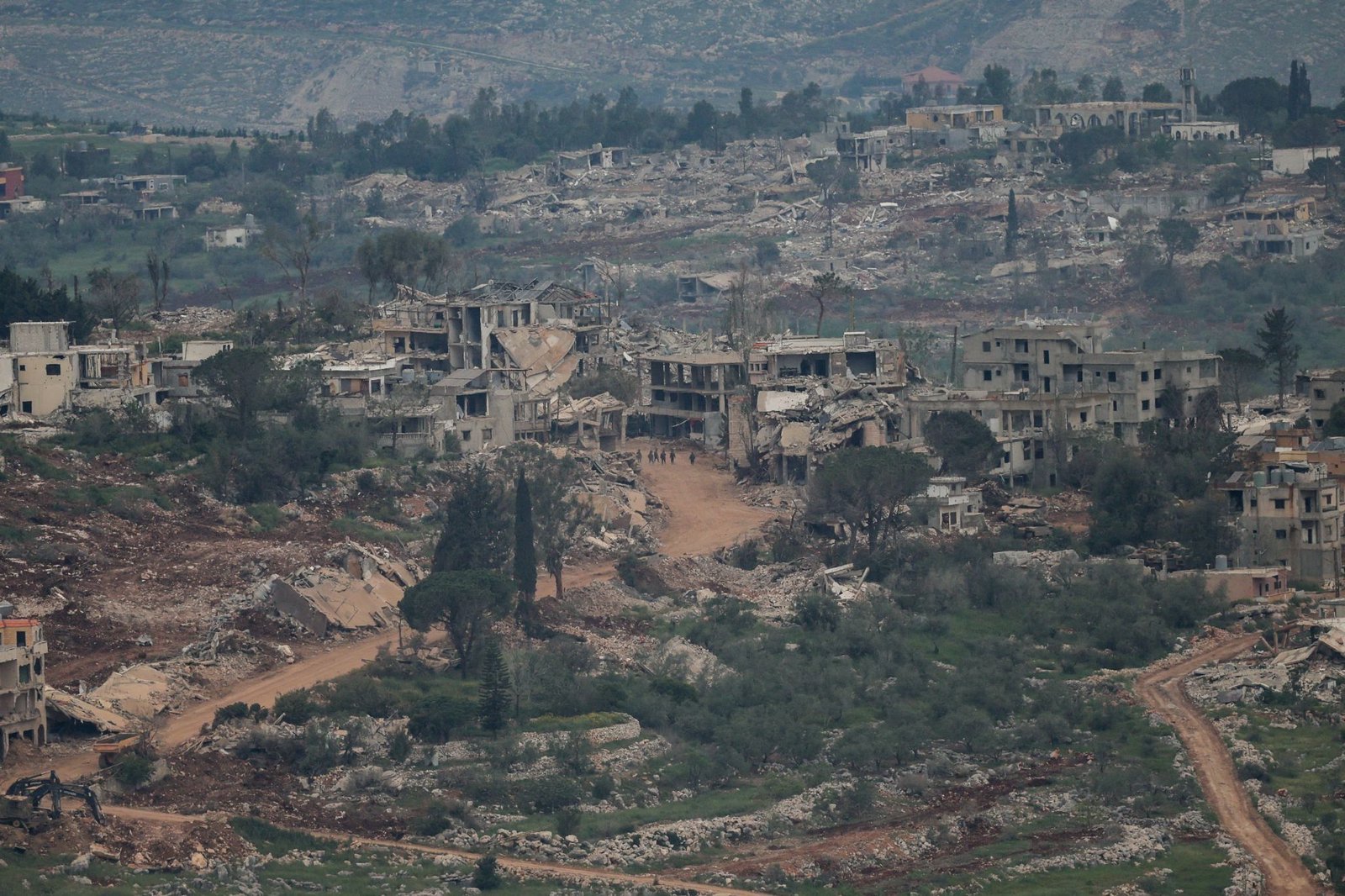 Israeli strikes kill 14 in Lebanon amid ceasefire