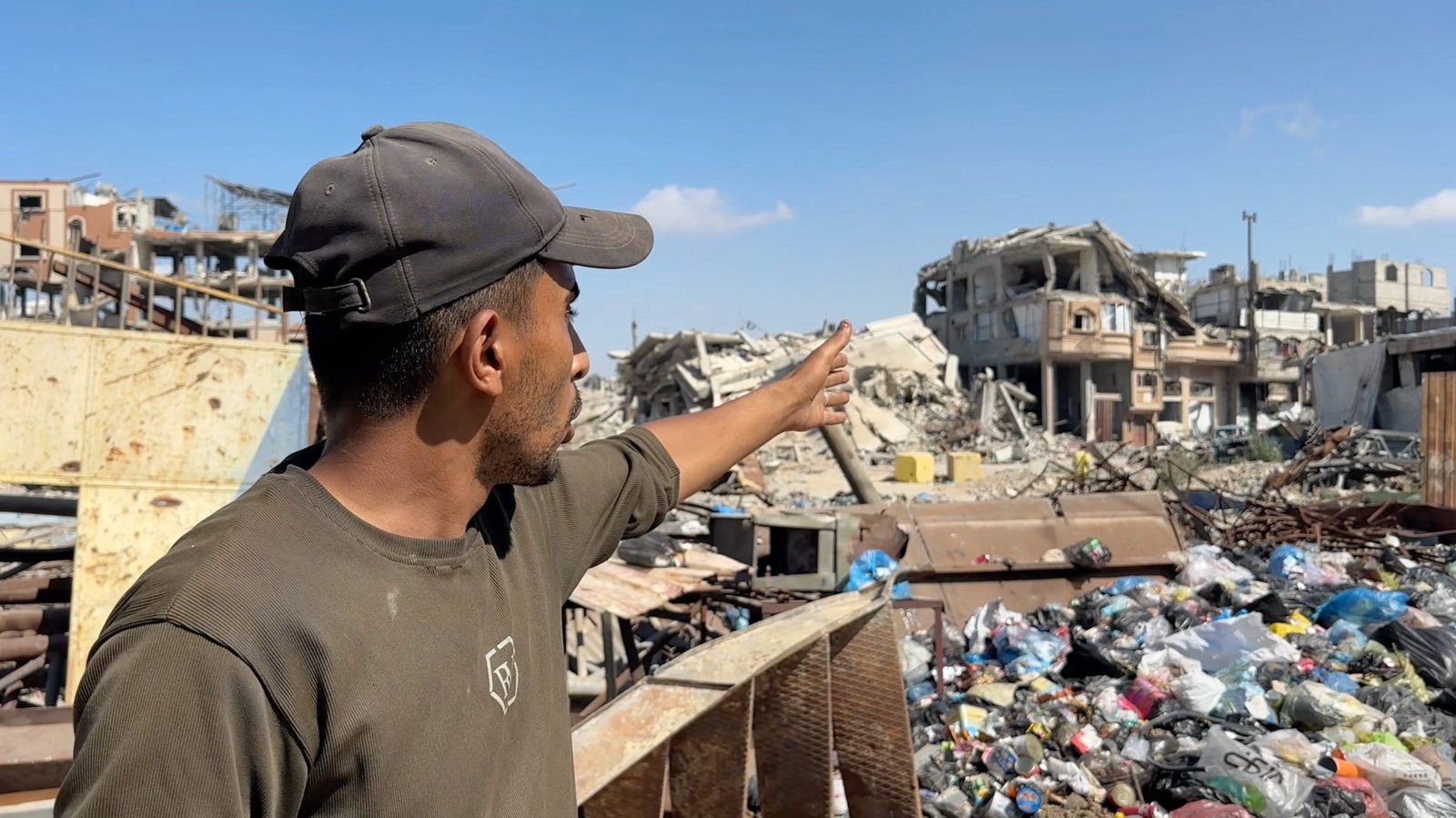 In Campaign to Seize More of Gaza, Israel Expands Attacks on Palestinians Near “Yellow Line”