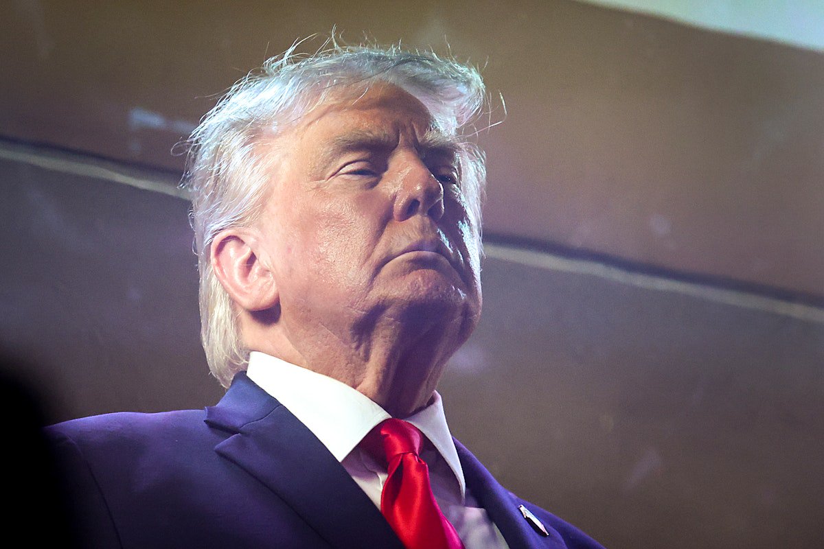 Trump Threatens Ground Invasion of Iran as He Demands Total Submission