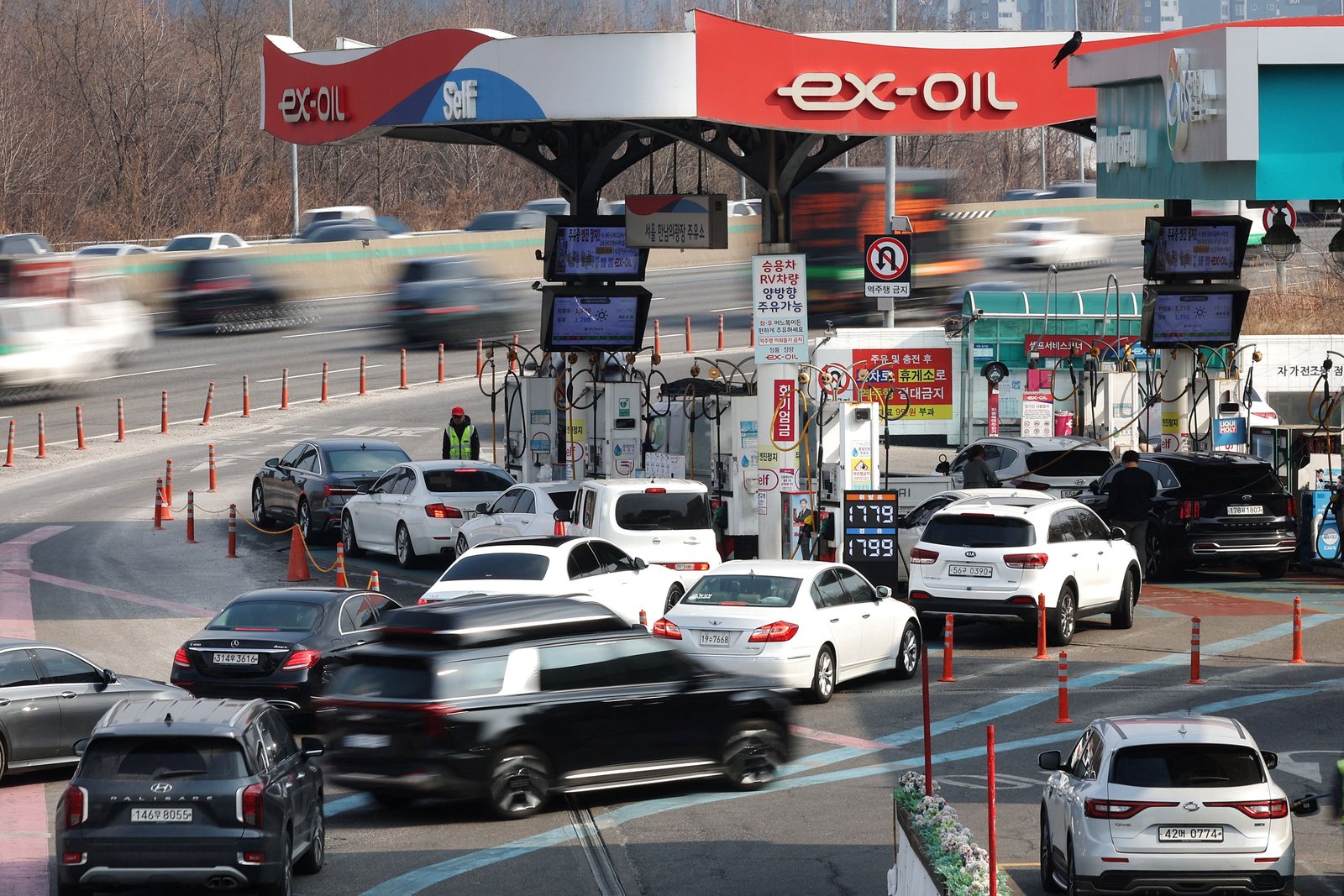 G7 leaders agree not to release oil reserves