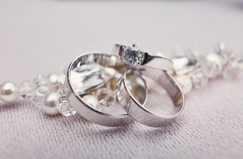 Why Platinum Wedding Bands Remain a Timeless Investment Choice