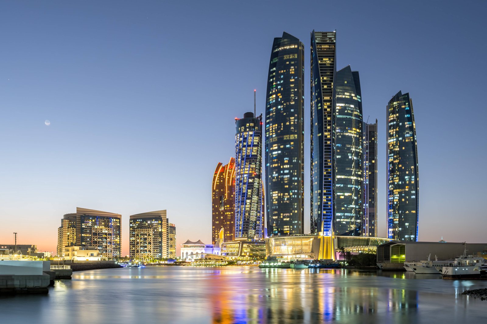 UAE attracts record FDI in 2025