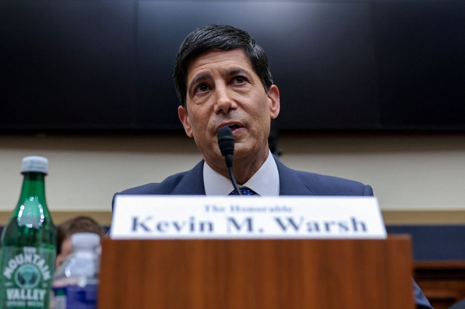 Central banks expected to hold rates steady