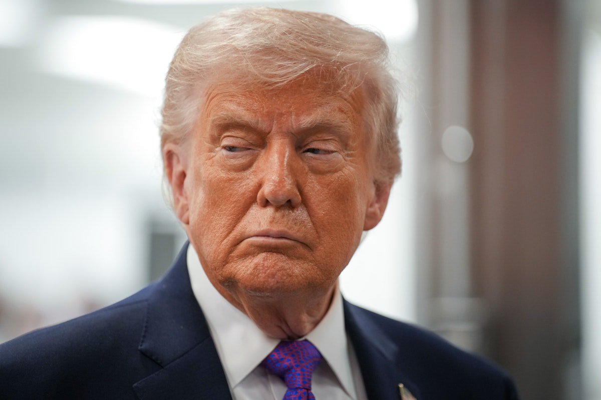 Trump War Takes Darker Turn as Leaked Plans Unnerve Experts: “Madness”