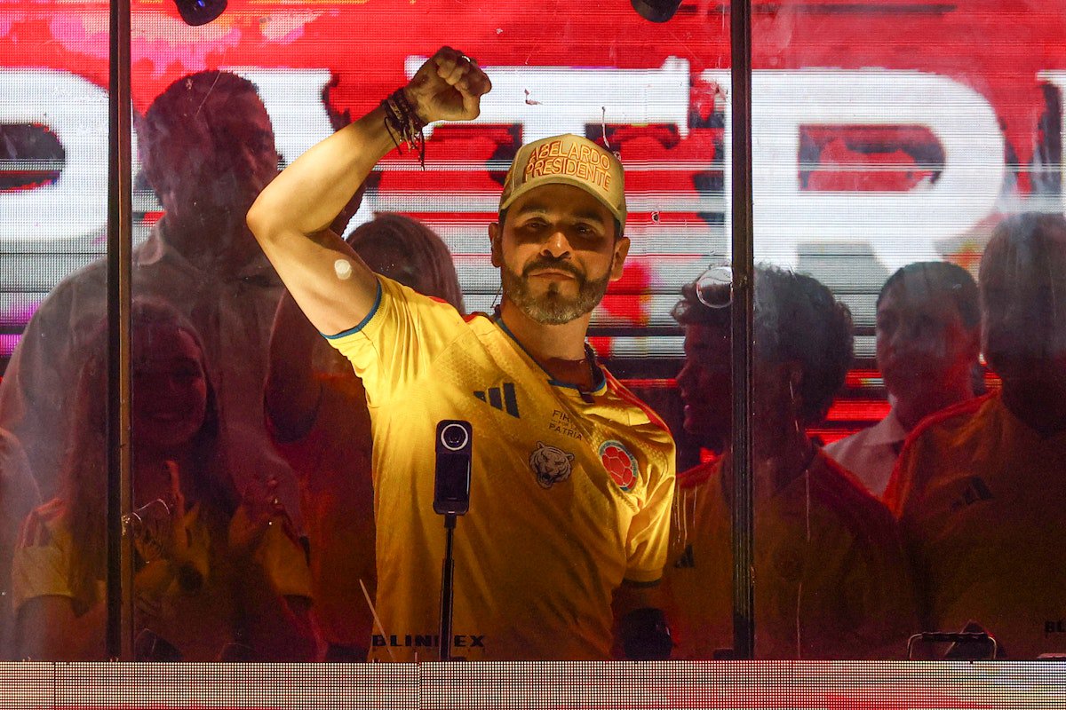 MAGA Unites Behind the Wannabe Strongman Vying to Rule Colombia
