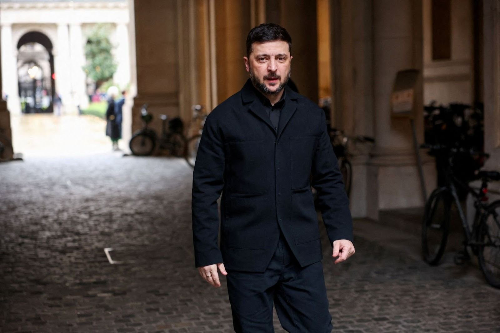 Ukraine could cede land for peace deal