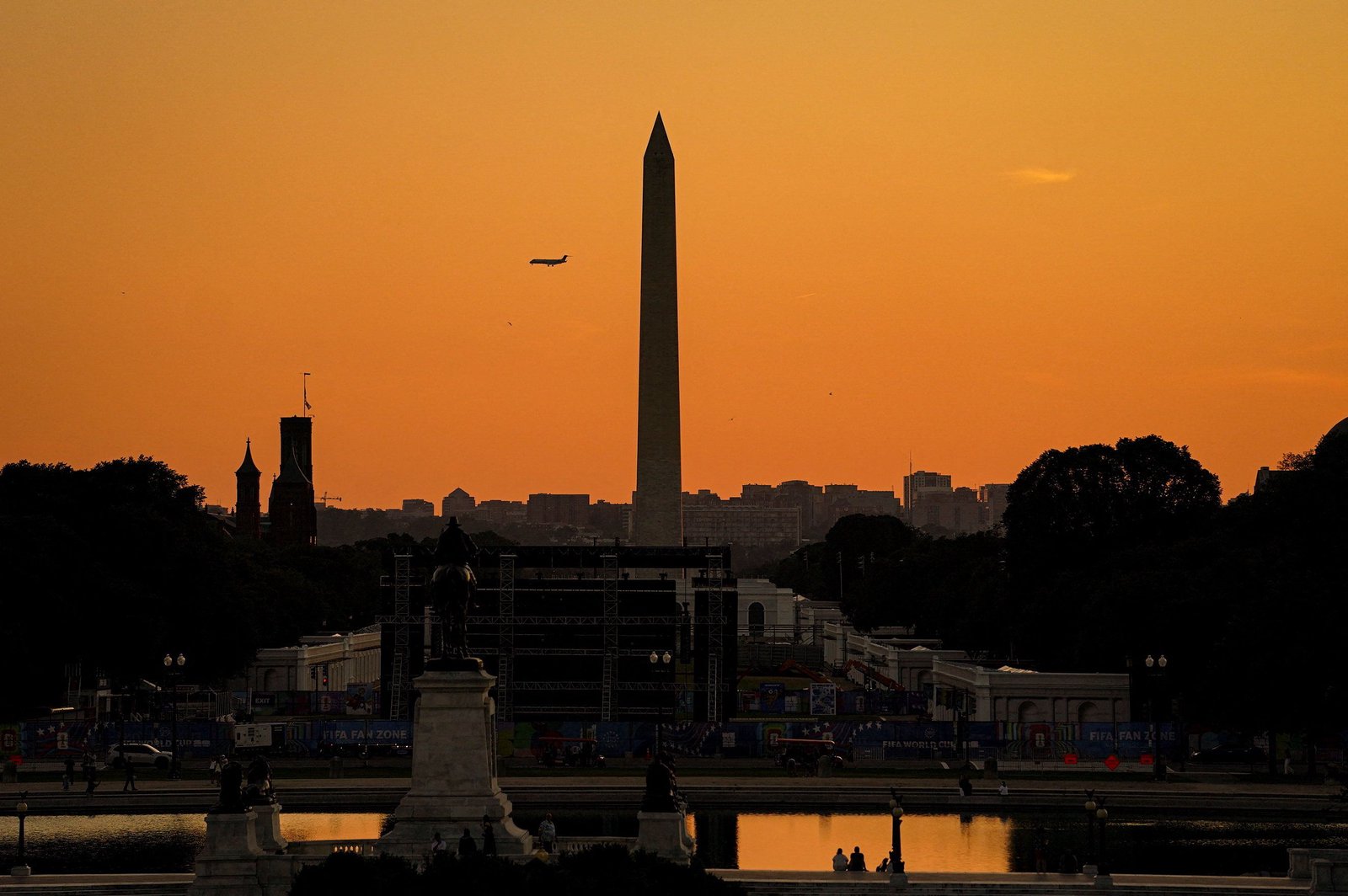 Debatable: Permanent daylight saving time