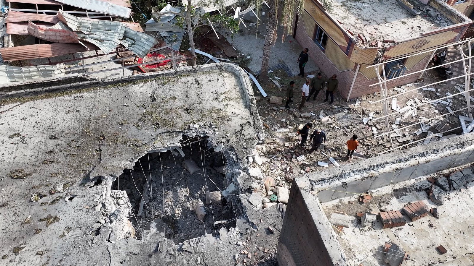 U.S. bombs Iranian wedding; Netanyahu visits Gaza, vows no withdrawal; UN admits global warming will exceed 1.5 C