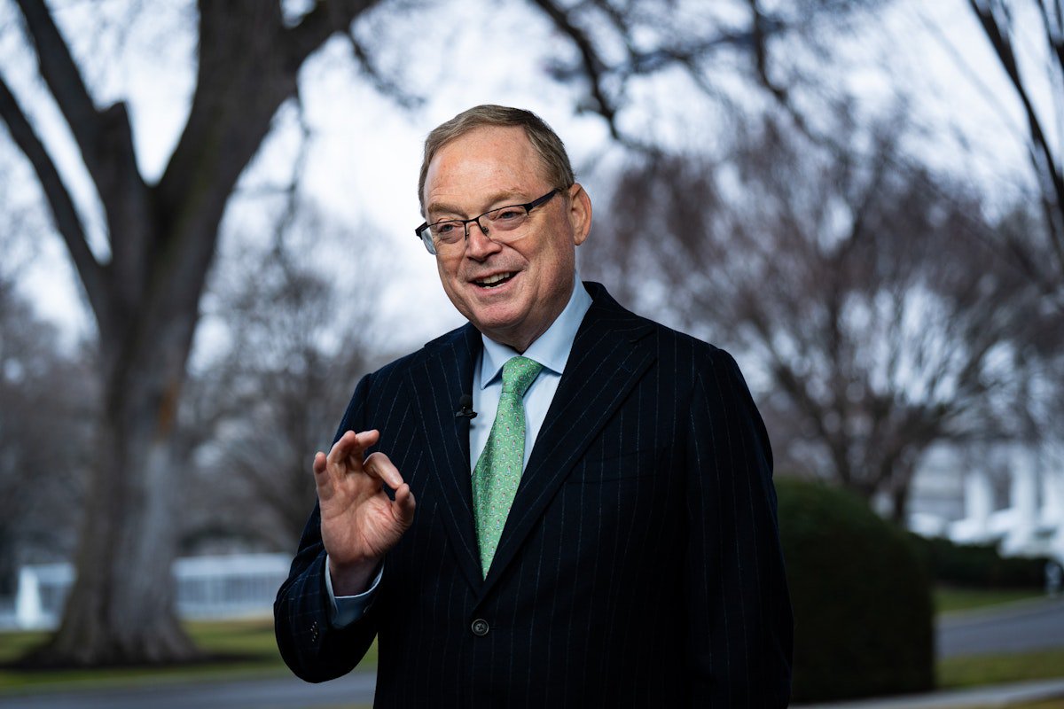 This Top Trump Adviser Just Wrote Democrats’ 2028 Campaign Ad