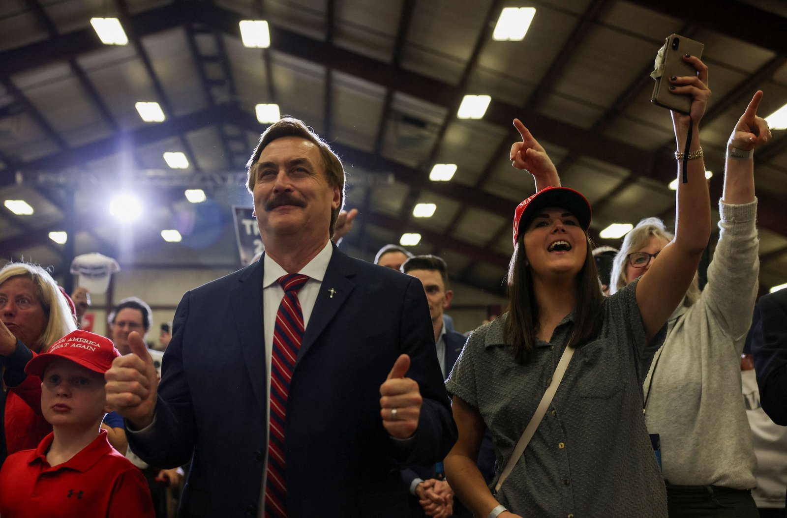 Voters head to polls in South Carolina, Wisconsin, Minnesota