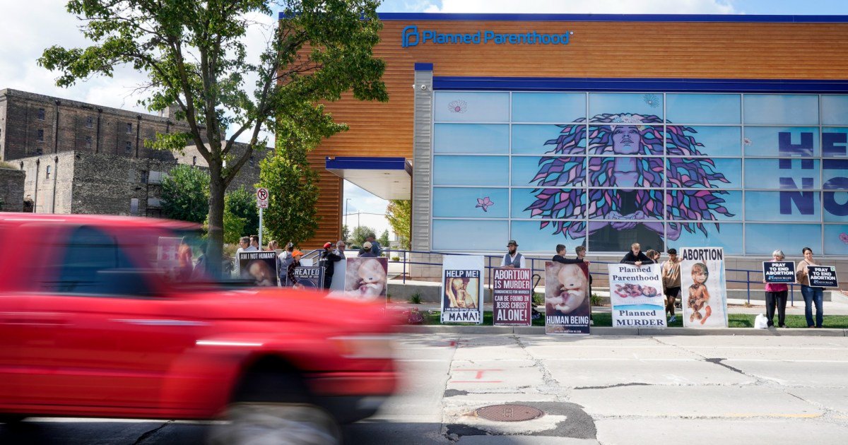 Wisconsin Planned Parenthood Will Stop Abortions—Even Though They’re Legal