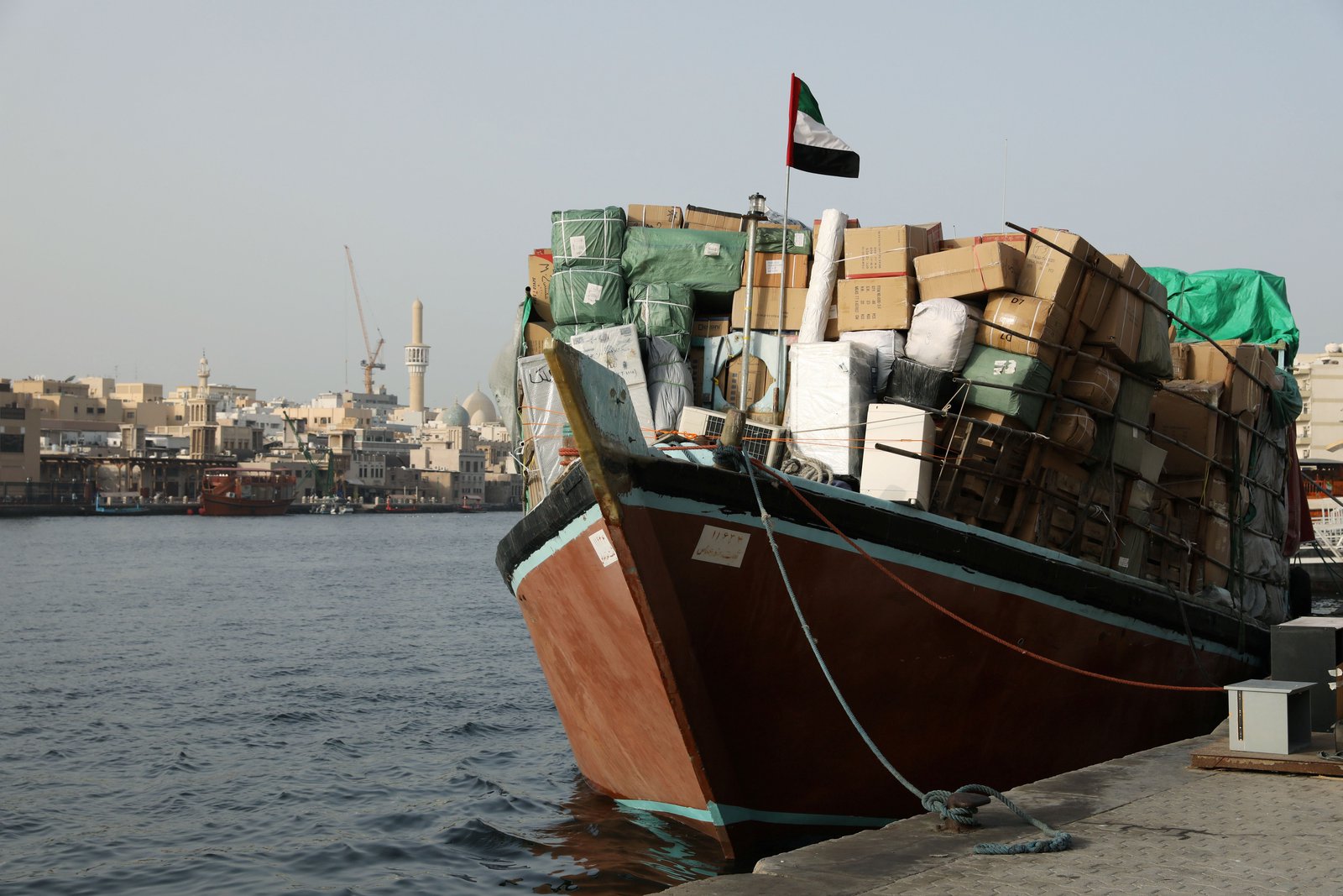 The UAE cautiously engages with Iran as strikes decline