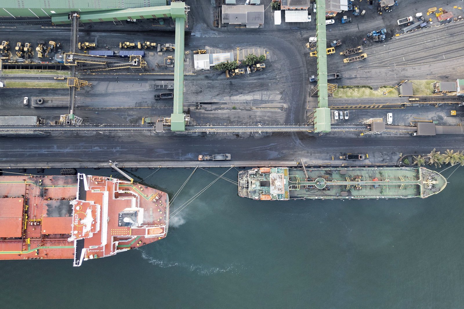 South Africa plans $3 billion LNG plant