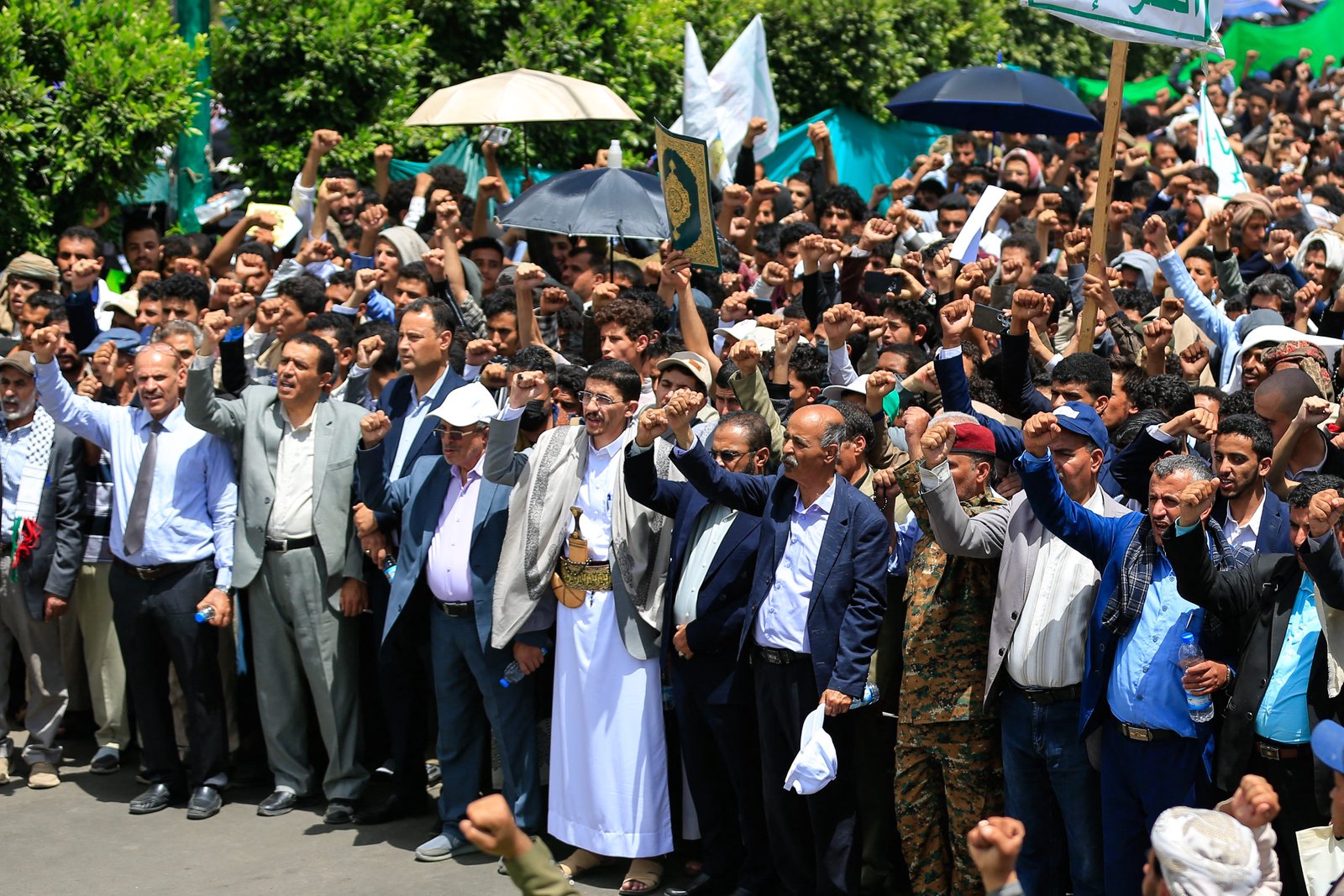 Ansarallah Vows to Block Saudi Access to Bab al-Mandab After Strikes on Sana’a